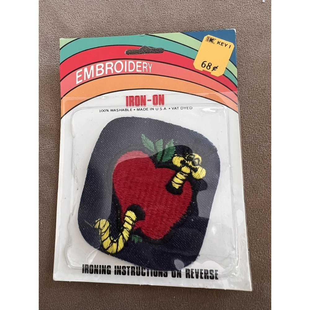 NEW VTG Apple And Worm Iron-On Patch Jacket Hat Vest HTF Great Teacher Gift - Picture 2 of 4